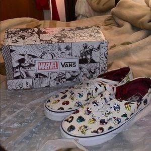 Good as new comes with box